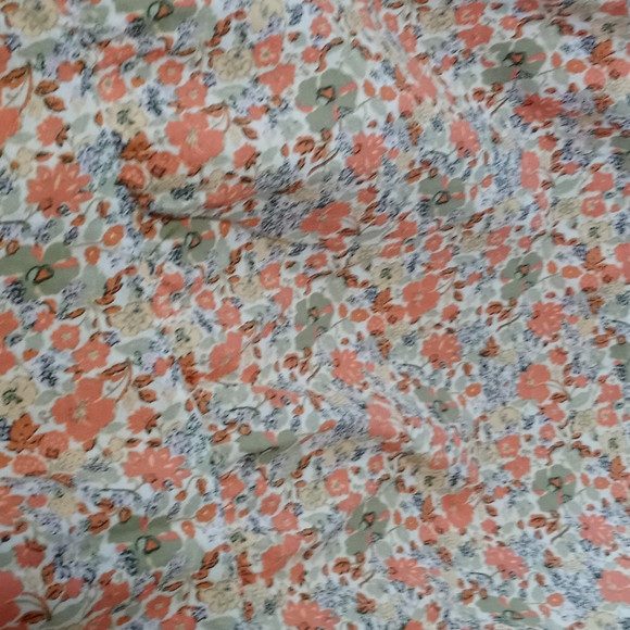 Plus Size 4X - Picture 2 of 3